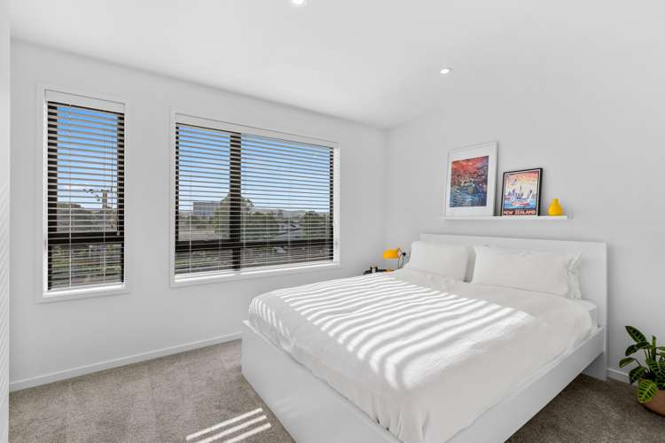 2/35 Centreway Road Orewa_9
