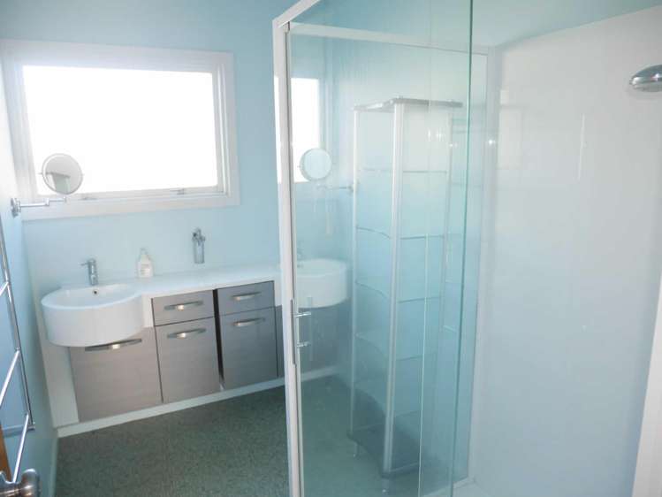 32 Raekura Place Redcliffs_13