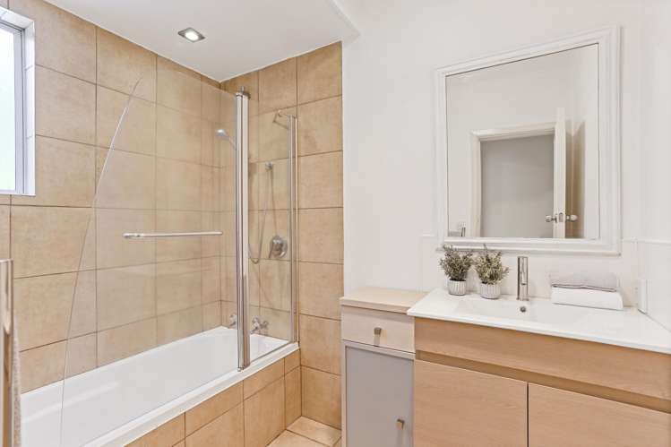 160 Emmett Street Shirley_18