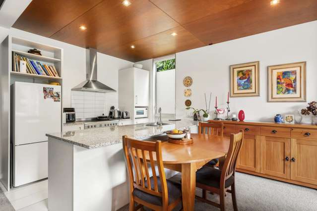 5/3 Severn Street Island Bay_1