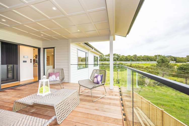 16 Skulander Crescent Orewa_1