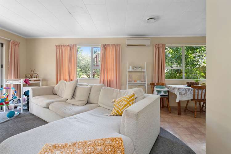 8b Glover Place Onerahi_7