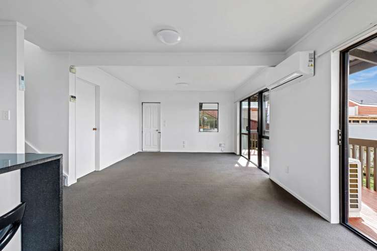 1/20 Cassandra Grove Totara Vale_12