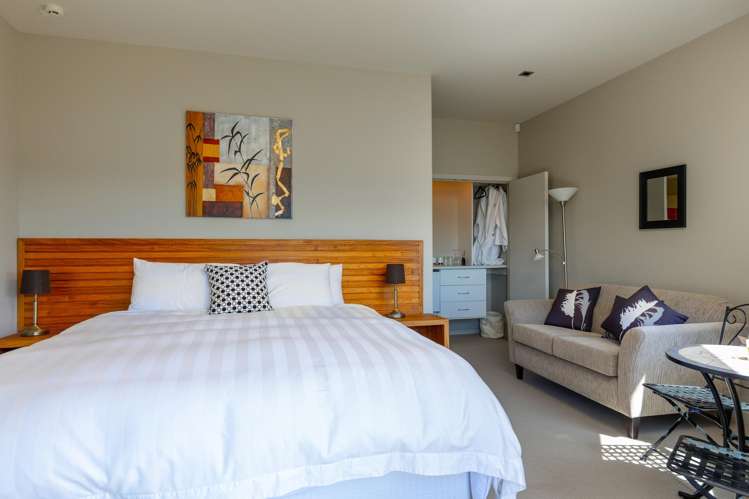 1 Cooks Ridge Waikawa Bay_21