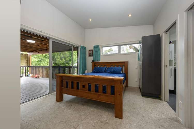 140A Solar Road Glen Eden_9