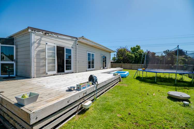 1277 Egmont Road Egmont Village_36