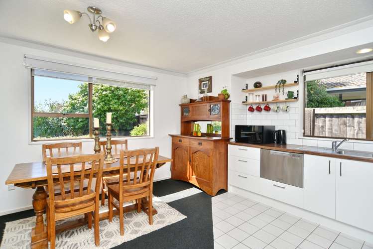 97 Bayswater Crescent Bromley_3