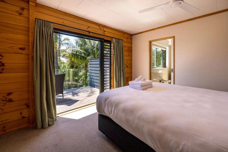 67 Kennedy Point Road Surfdale_21