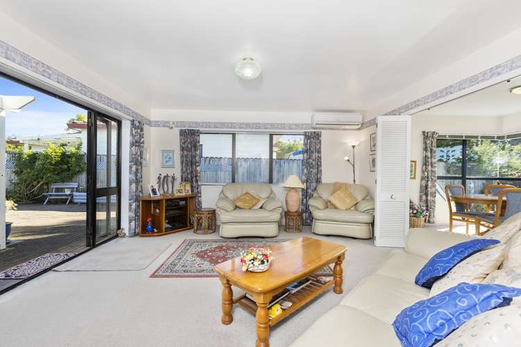 9 Crampton Court Orewa_5