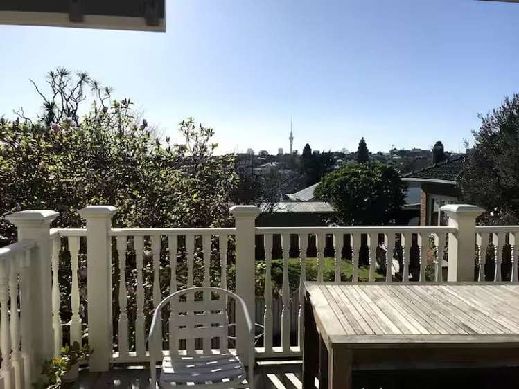 Upper Floor/18 Tutanekai Street Grey Lynn_12