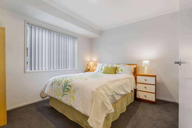 5 Laurie Street Red Beach_16