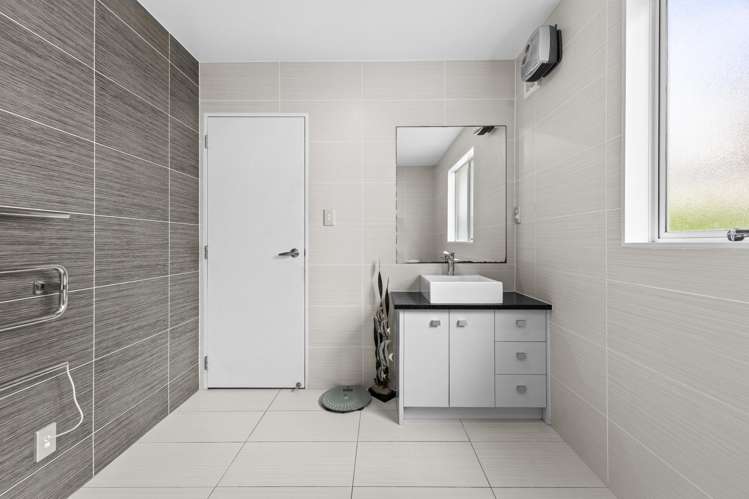 126 Jeffs Road Flat Bush_32