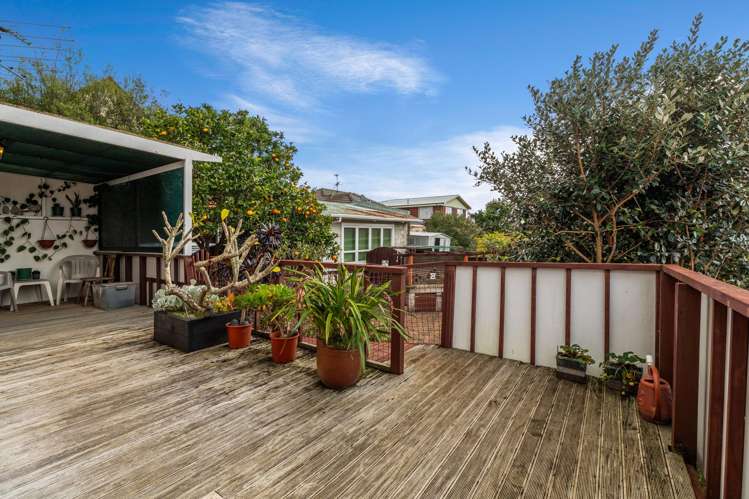 2/129a Ridge Road Howick_17