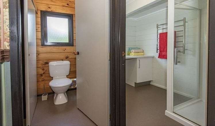 16 The Bluff Riverside_8