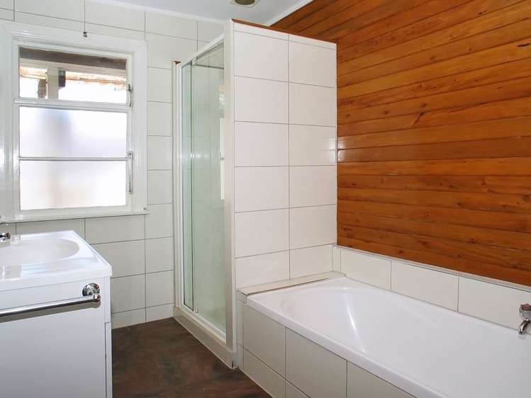 10 Richard Street Titahi Bay_14
