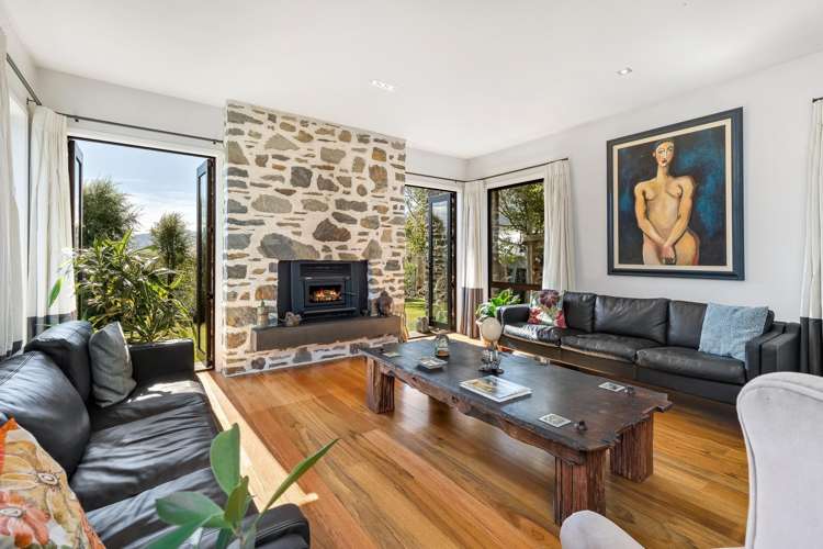 8 Bretby Court Jacks Point_10