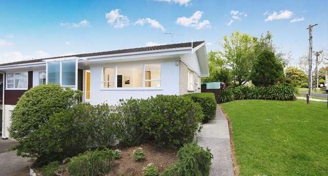 1/13 Portadown Avenue Pakuranga Heights_1