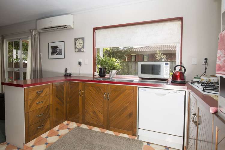 9 Newall Avenue Stoke_16