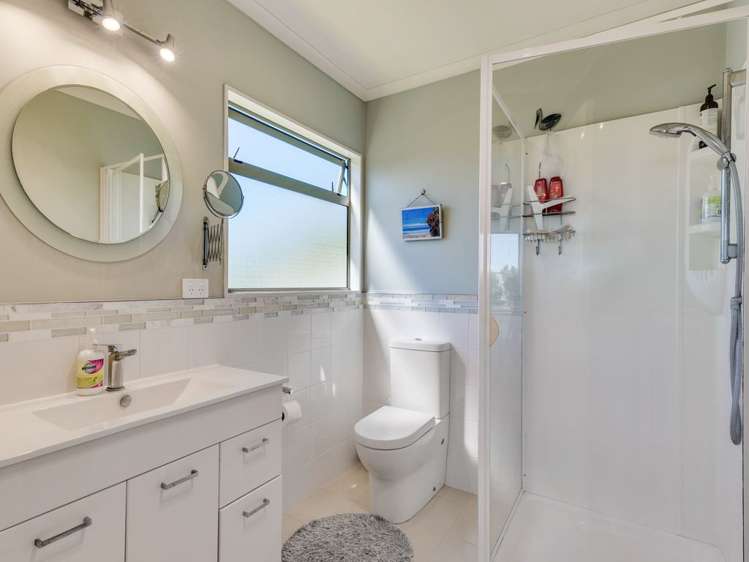 12 Dorothy Drive Acacia Bay_11