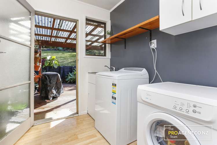 16 Panzic Place Glen Eden_14