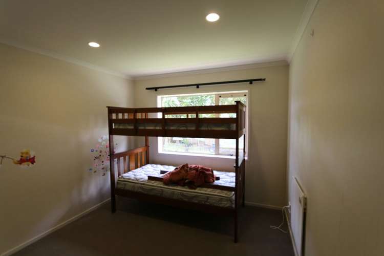 60 Salford Crescent Flat Bush_13