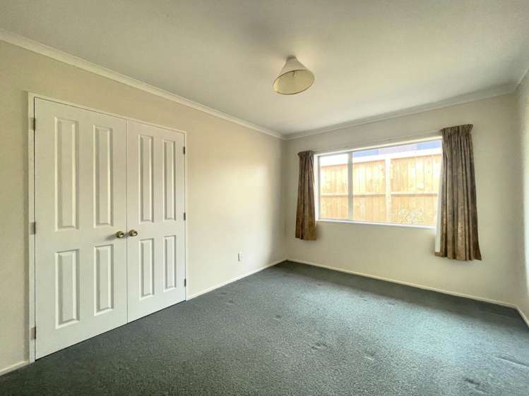 6 Barberry Lane Te Atatu Peninsula_1