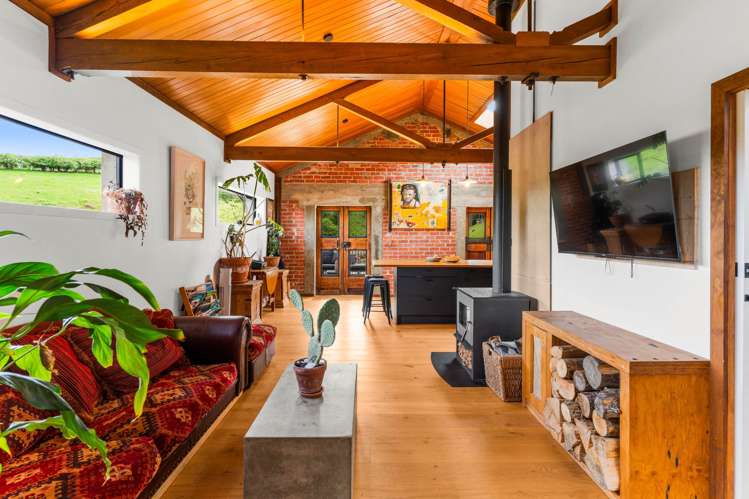 328 Gladstone Road North Wingatui_14