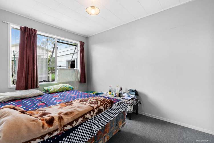 18 Shalimar Place Clover Park_14