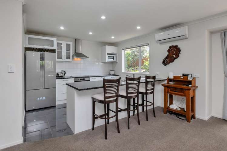 2 Ocean View Rise Ruakākā_9