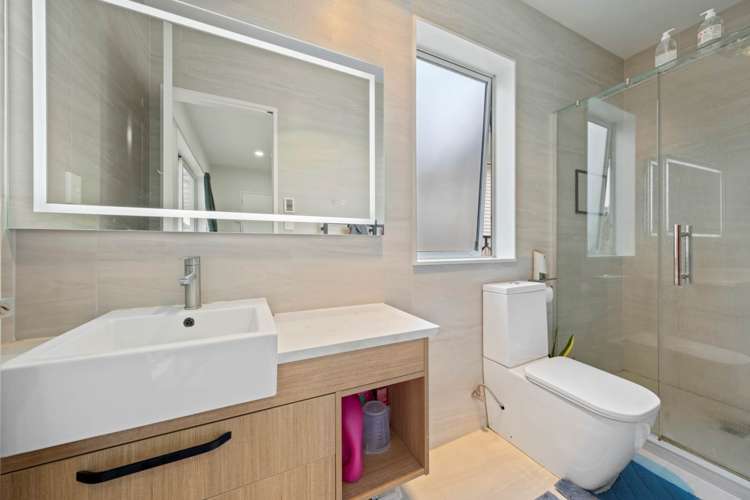 116b Hepburn Road Glendene_27