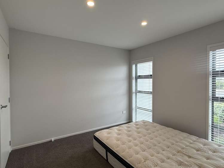 21 Matepu Crescent Pyes Pa_26