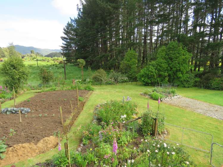 6 Gladstone Street Seddonville_13