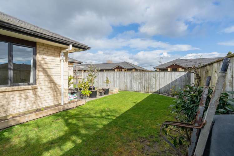 30 Ian Peter Way Otaki_11