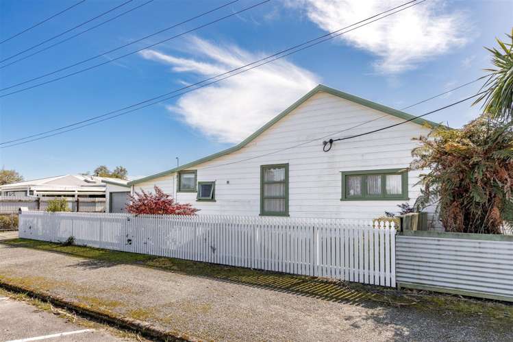 66a and b Peel Street Westport_14