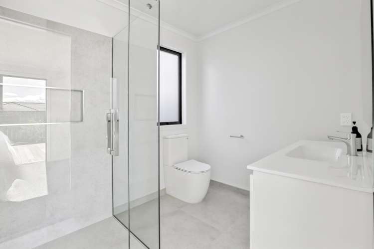 49 Woodley Road Richmond_10
