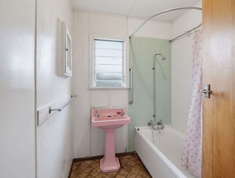 44 Haydon Street Roslyn_18