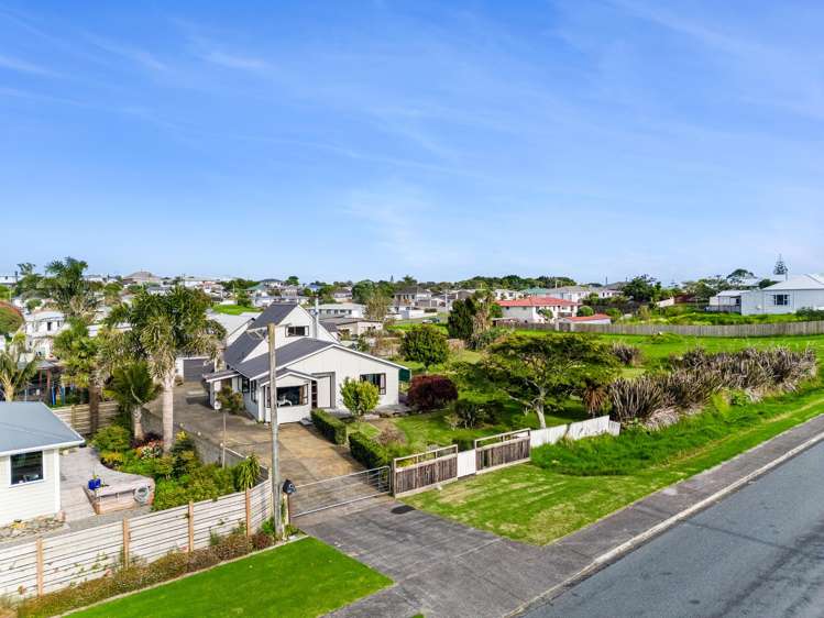 59 Blake Street Waitara_42