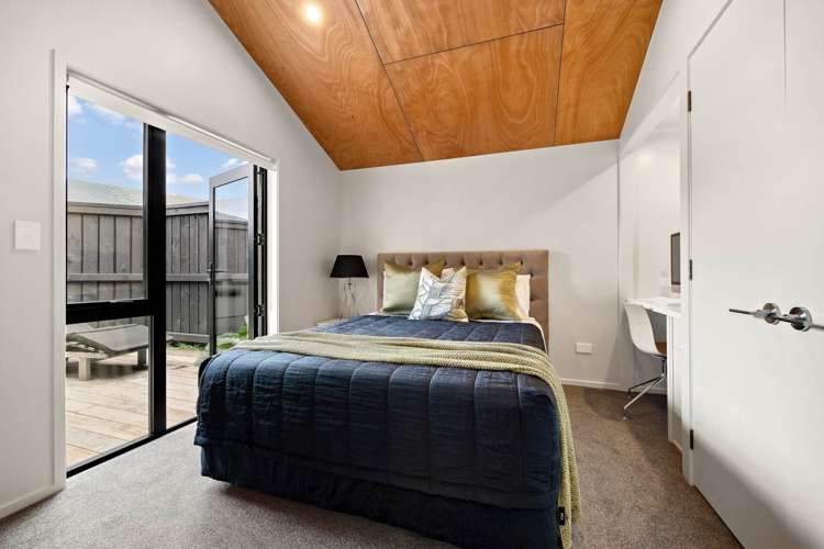 2/47 Glenmore Road Sunnyhills_7