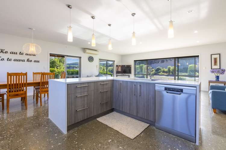 742g River Road Otane_9