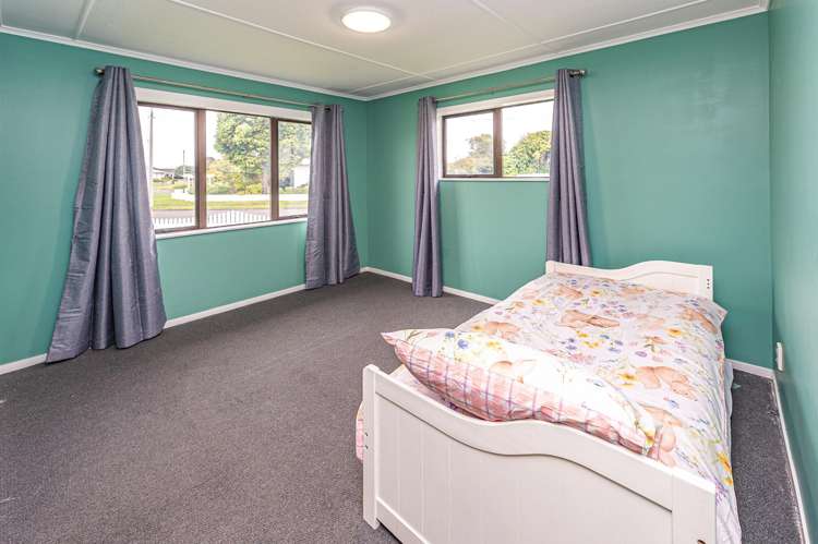 24 Selwyn Crescent College Estate_11