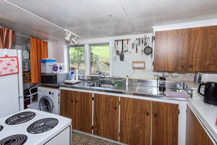 8 Hugh Barron Way Whananaki_8