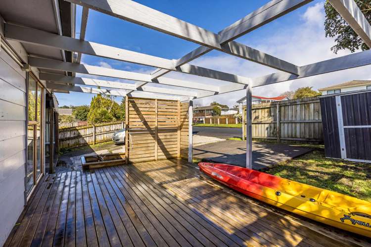 70 Solar Road Glen Eden_9