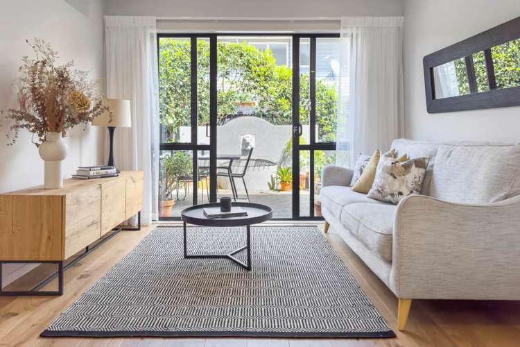 22a Fairholme Avenue Epsom_10