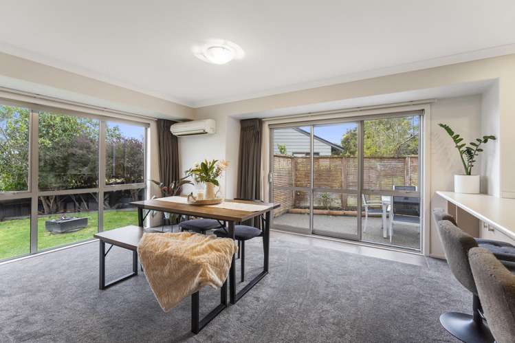 11B Poneke Drive_3