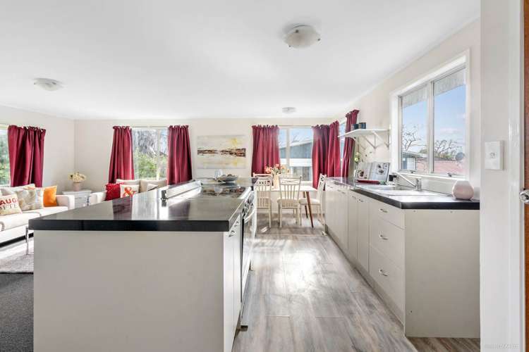 7 Dorendia Place Clendon Park_7