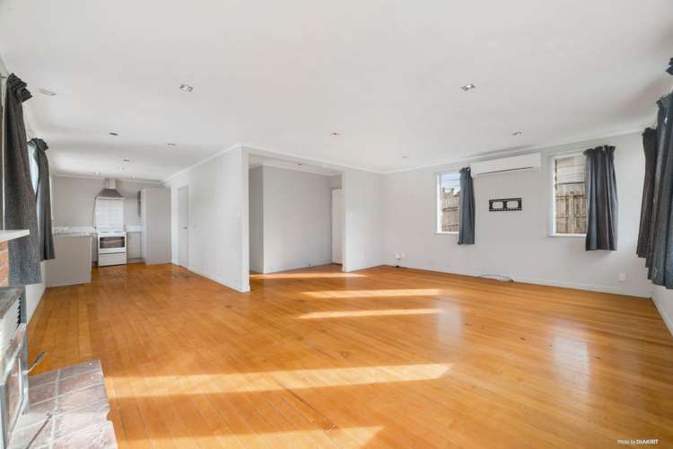 49b Lancaster Road Beach Haven_17