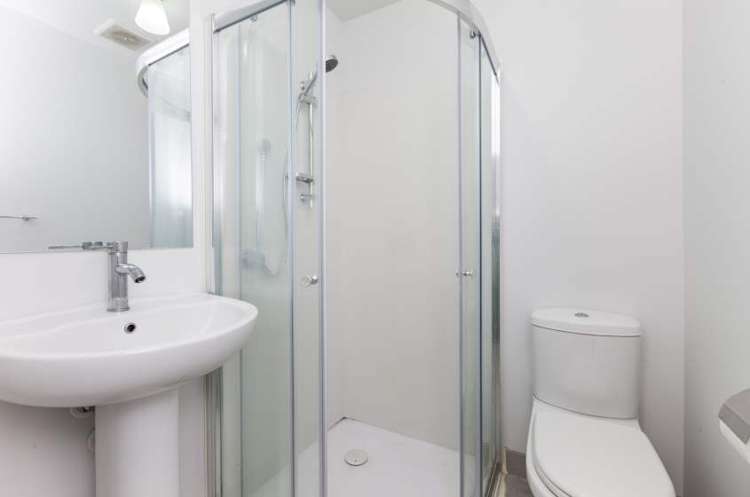 204/10 Flower Street Eden Terrace_9