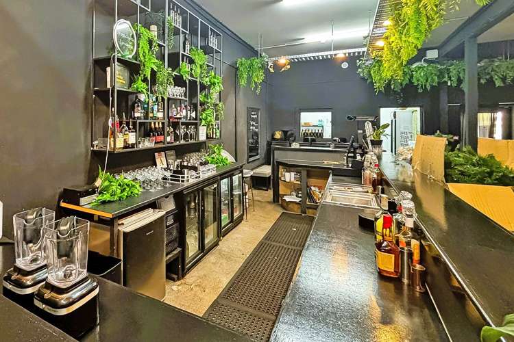 10-12 Broadway Papakura_2