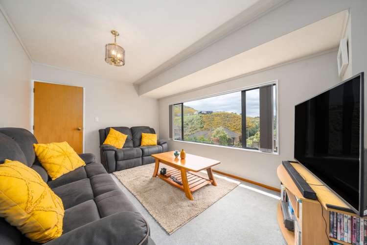 5 Longmont Terrace Churton Park_9