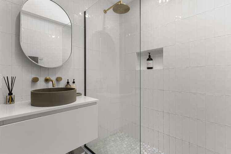 1/30 Kauri Road Birkenhead_12